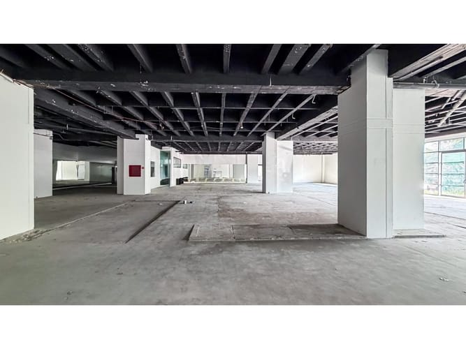 Local en arriendo en Laureles, Medellín, 760 m² · foto 6 de 19