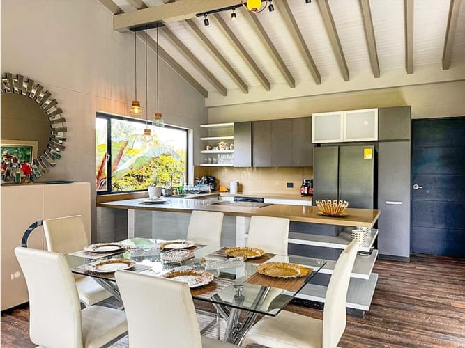 Casa de 4 alcobas en venta en Llano Grande, Rionegro, 305 m² · foto 11 de 24
