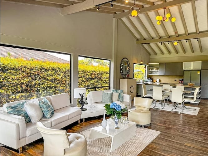 Casa de 4 alcobas en venta en Llano Grande, Rionegro, 305 m² · foto 17 de 24