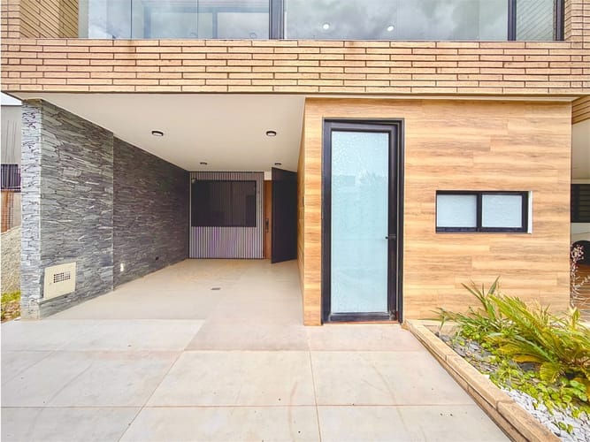 Casa de 4 alcobas en venta en Barro Blanco, Rionegro, 220 m² · foto 4 de 24
