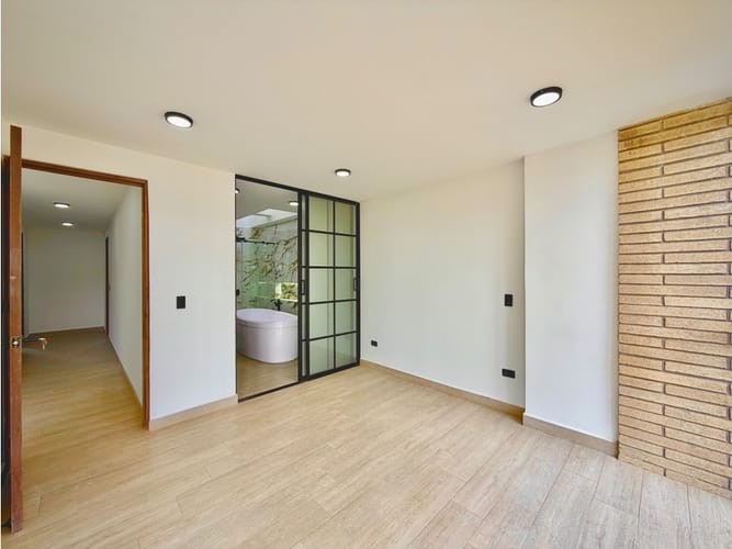 Casa de 4 alcobas en venta en Barro Blanco, Rionegro, 220 m² · foto 14 de 24