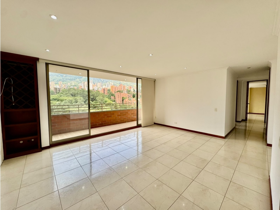 Apartamento en Arriendo en El Poblado, Medellín