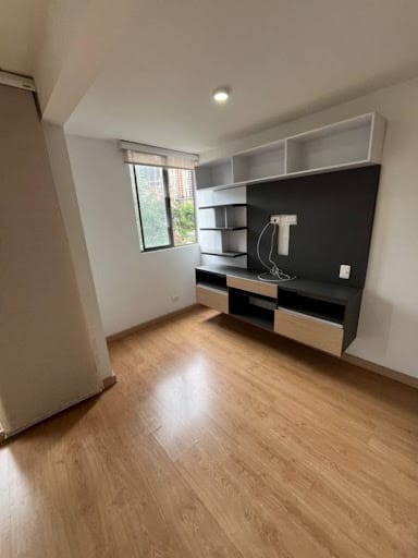 Apartamento de 2 alcobas en arriendo en Pan De Azucar, Sabaneta, 67 m² · foto 5 de 9