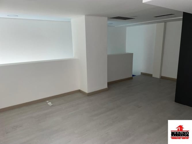 Local en venta en Colombia, Medellín, 83 m² · foto 4 de 10