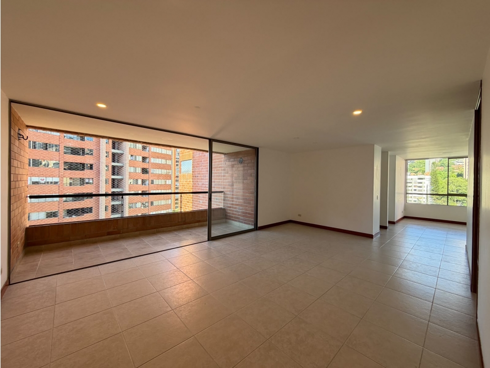 Apartamento en Arriendo en El Poblado, Medellín