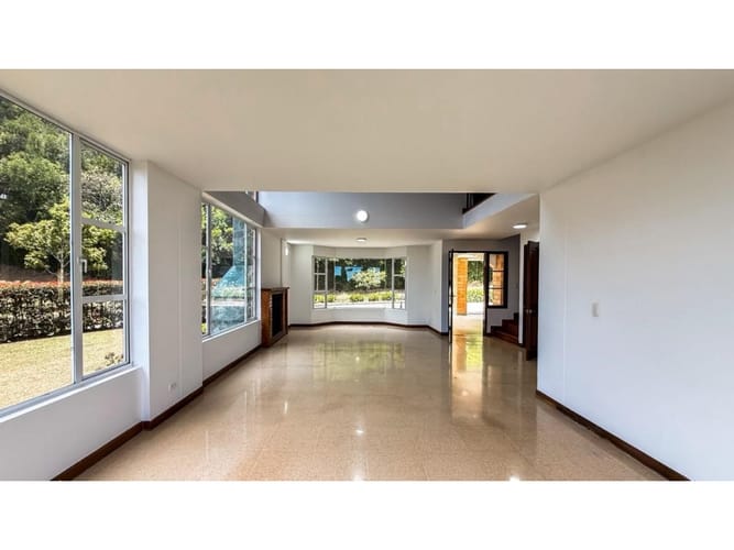 Casa de 6 alcobas en venta en Carrizales, Envigado, 350 m² · foto 5 de 24