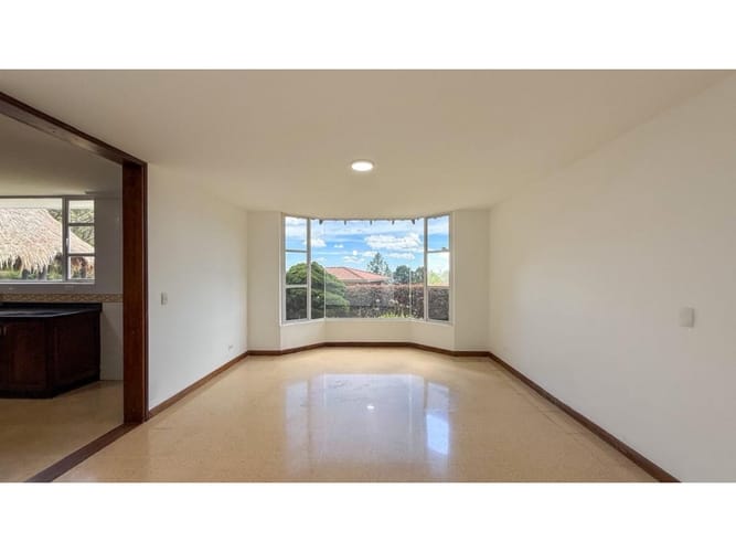 Casa de 6 alcobas en venta en Carrizales, Envigado, 350 m² · foto 6 de 24