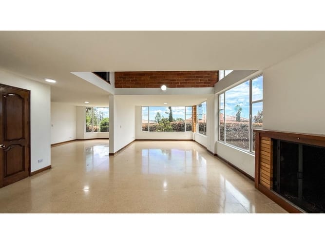 Casa de 6 alcobas en venta en Carrizales, Envigado, 350 m² · foto 7 de 24