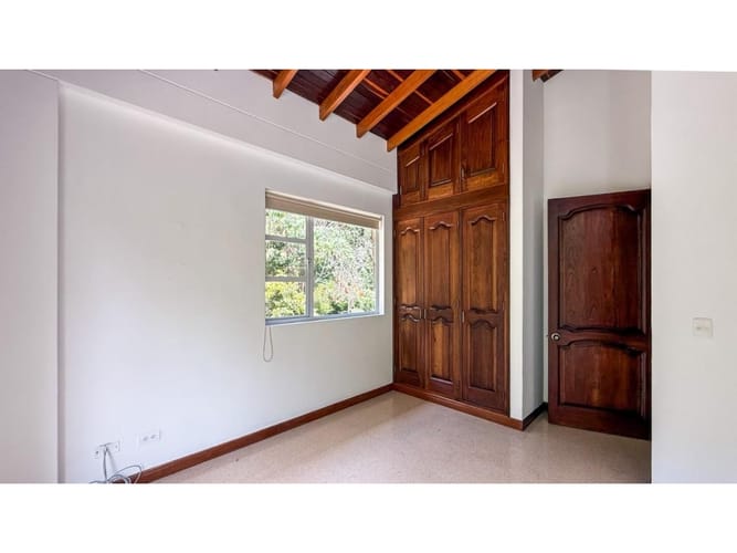Casa de 6 alcobas en venta en Carrizales, Envigado, 350 m² · foto 12 de 24