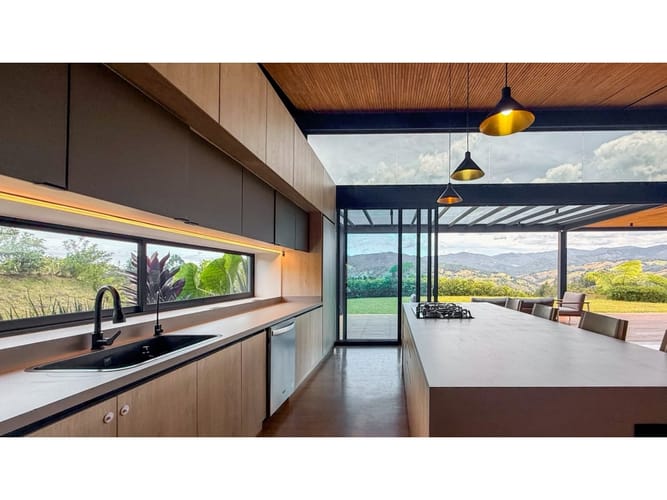 Casa de 3 alcobas en venta en El Retiro, 600 m² · foto 11 de 24
