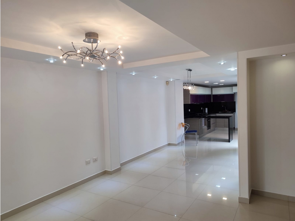Casa en venta en Pinares, Pereira · foto 2 de 24