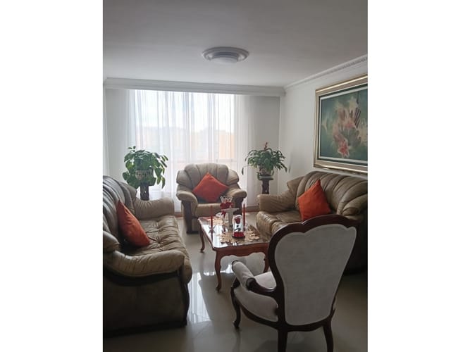 Apartamento de 5 alcobas en venta en Ciudad Salitre Occidental, Bogotá, 129 m² · foto 2 de 18
