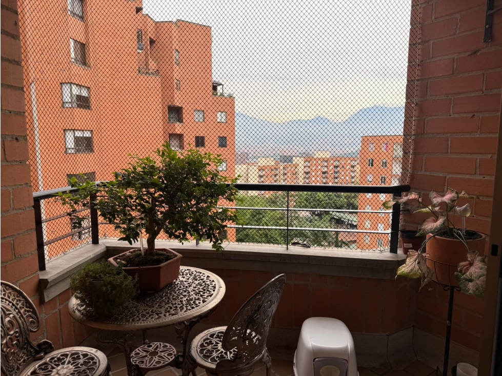 Apartamento en venta en Castropol, Medellín · foto 7 de 21