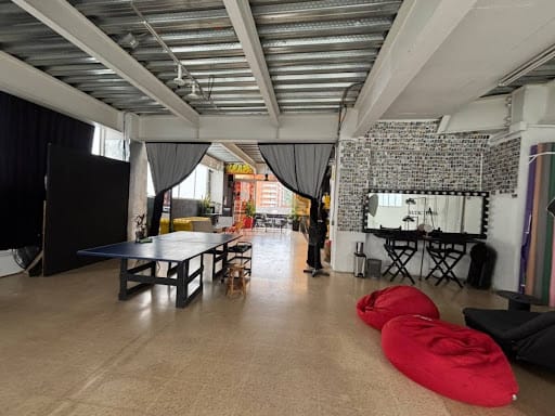 Bodega en arriendo en Perpetuo Socorro, Medellín, 168 m² · foto 3 de 7
