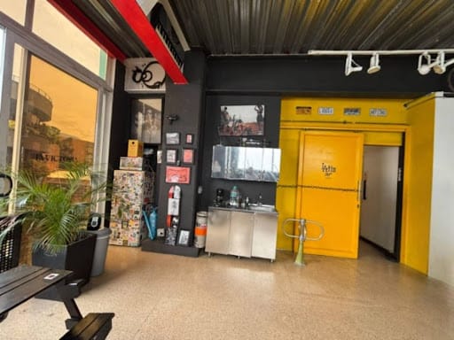 Bodega en arriendo en Perpetuo Socorro, Medellín, 168 m² · foto 4 de 7