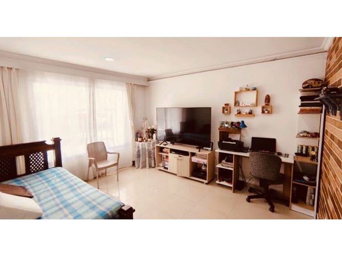 Apartamento de 3 alcobas en venta en Lorena, Medellín, 152 m² · foto 2 de 12