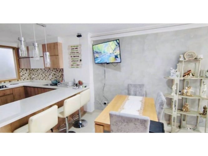 Apartamento de 3 alcobas en venta en Lorena, Medellín, 152 m² · foto 7 de 12