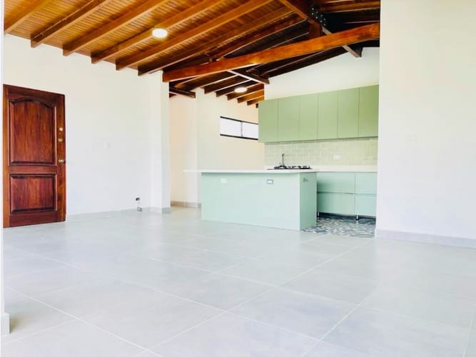 Apartamento de 4 alcobas en venta en Bolivariana, Medellín, 212 m² · foto 3 de 21