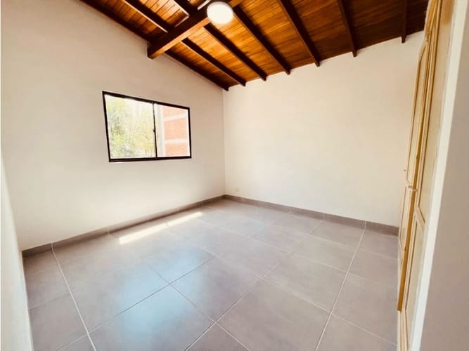 Apartamento de 4 alcobas en venta en Bolivariana, Medellín, 212 m² · foto 12 de 21
