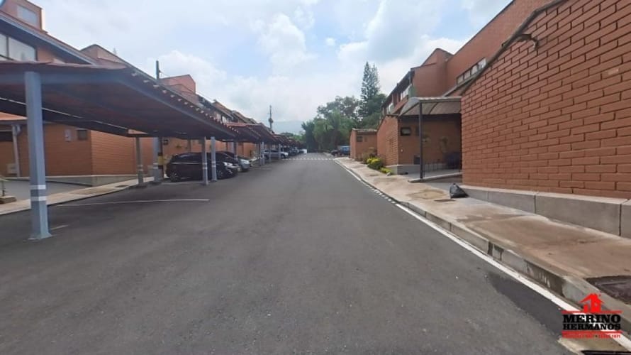 Casa de 3 alcobas en arriendo en Alejandría, Medellín, 116 m² · foto 21 de 24