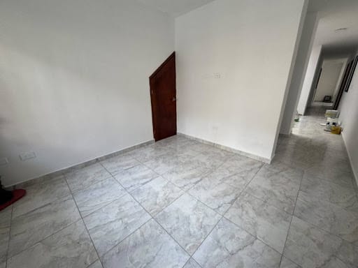 Apartamento de 3 alcobas en arriendo en Campo Alegre, Medellín, 100 m² · foto 6 de 21