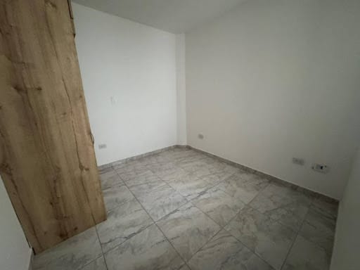 Apartamento de 3 alcobas en arriendo en Campo Alegre, Medellín, 100 m² · foto 8 de 21