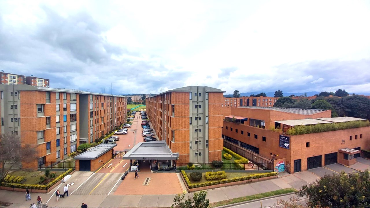 Apartamento en venta en Fontanar Del Río, Bogotá · foto 3 de 11