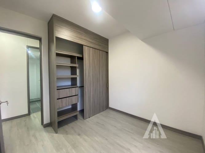 Apartamento de 3 alcobas en arriendo en Granizal, Medellín, 77 m² · foto 14 de 20