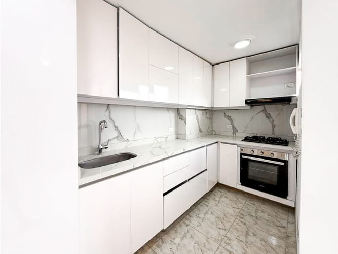 Apartamento de 4 alcobas en venta en Laureles, Medellín, 150 m² · foto 7 de 24