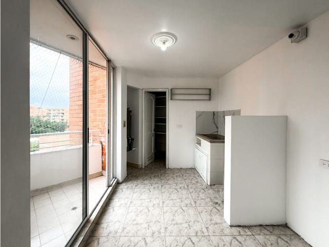 Apartamento de 4 alcobas en venta en Laureles, Medellín, 150 m² · foto 9 de 24