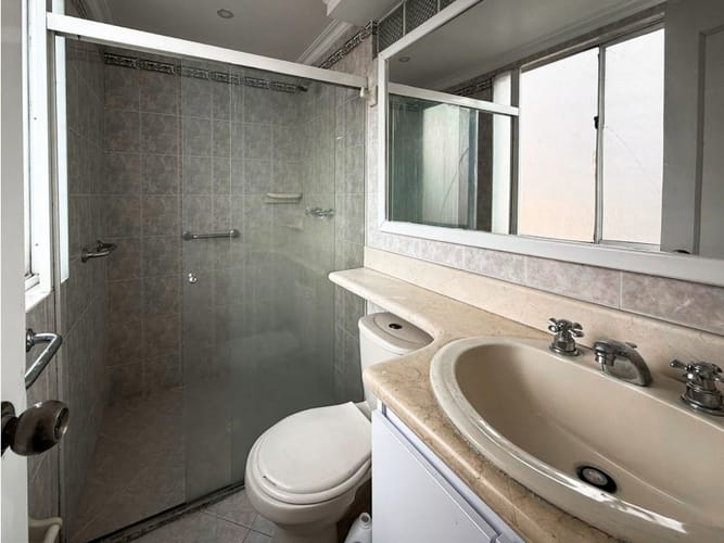 Apartamento de 4 alcobas en venta en Laureles, Medellín, 150 m² · foto 11 de 24