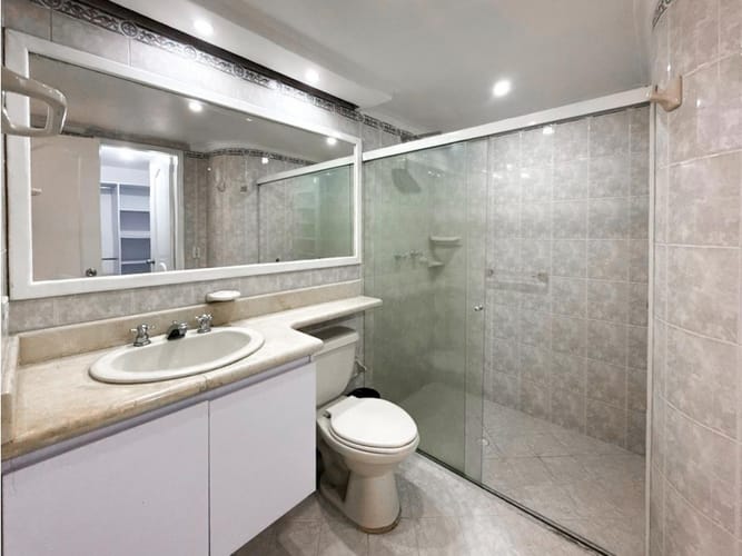 Apartamento de 4 alcobas en venta en Laureles, Medellín, 150 m² · foto 13 de 24