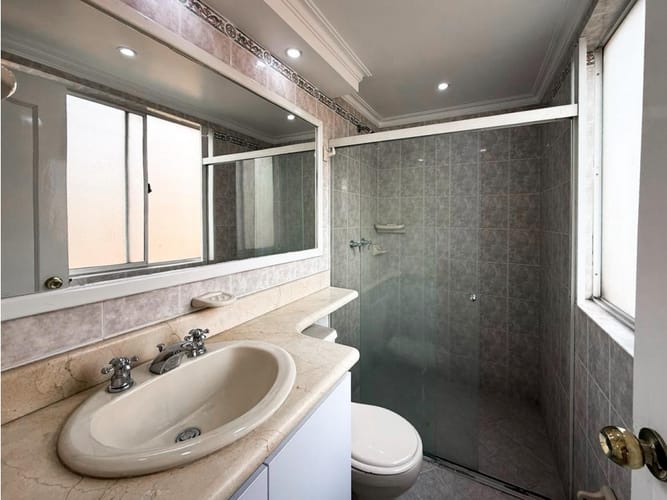 Apartamento de 4 alcobas en venta en Laureles, Medellín, 150 m² · foto 14 de 24