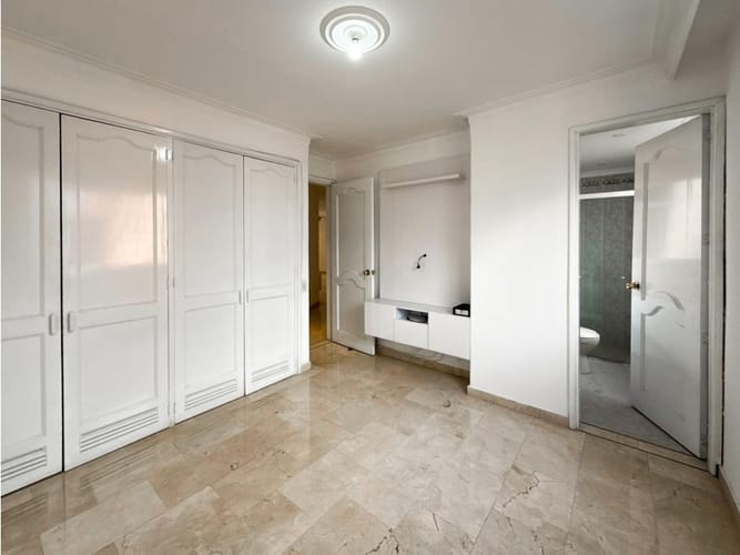 Apartamento de 4 alcobas en venta en Laureles, Medellín, 150 m² · foto 20 de 24