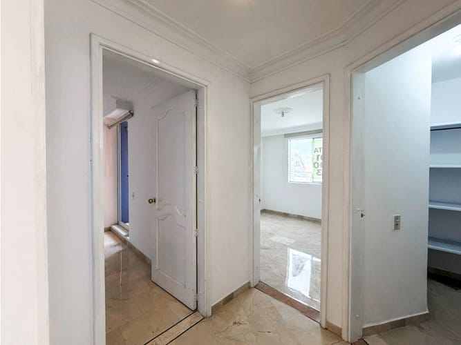 Apartamento de 4 alcobas en venta en Laureles, Medellín, 150 m² · foto 21 de 24