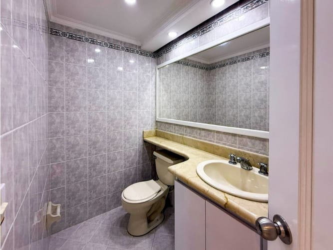 Apartamento de 4 alcobas en venta en Laureles, Medellín, 150 m² · foto 22 de 24