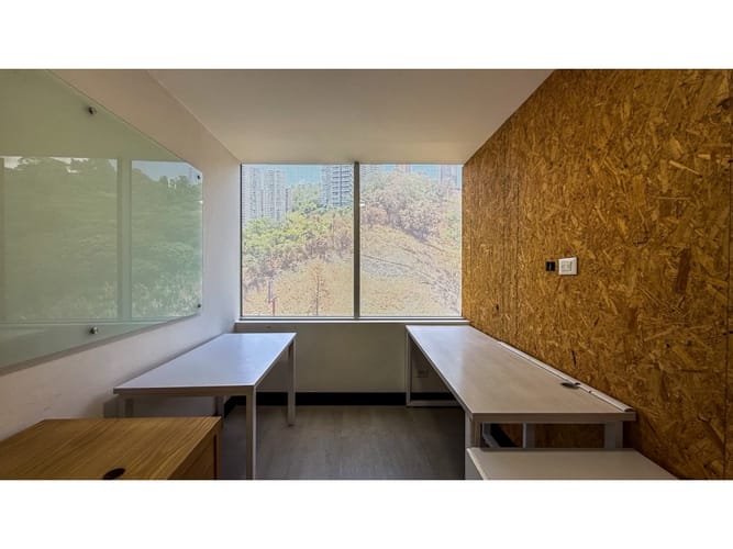 Oficina en arriendo en El Poblado, Medellín, 60 m² · foto 3 de 13