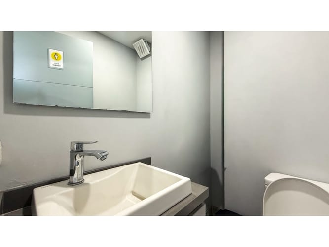 Oficina en arriendo en El Poblado, Medellín, 60 m² · foto 4 de 13