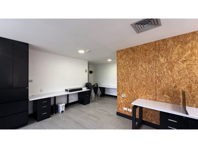 Oficina en arriendo en El Poblado, Medellín, 60 m² · foto 7 de 13