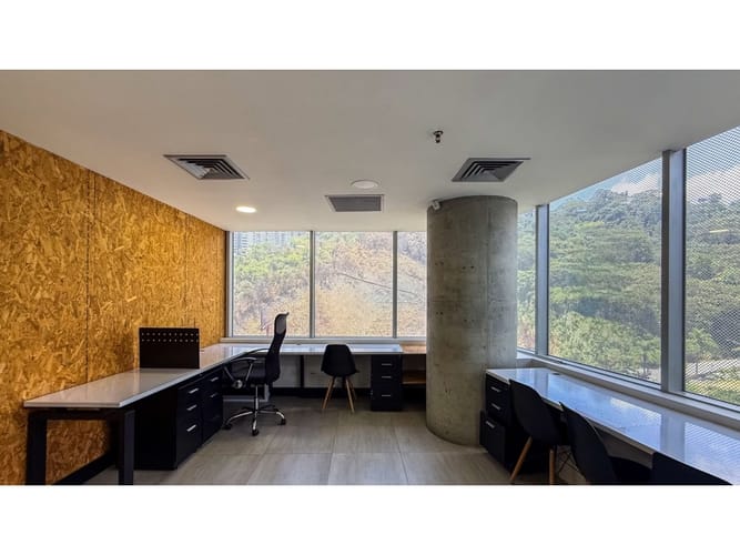 Oficina en arriendo en El Poblado, Medellín, 60 m² · foto 10 de 13
