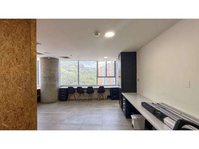 Oficina en arriendo en El Poblado, Medellín, 60 m² · foto 12 de 13