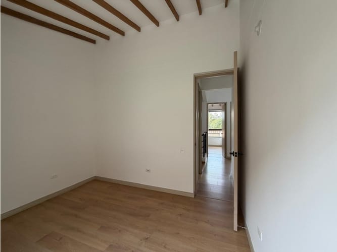 Casa de 3 alcobas en venta en El Retiro, 143 m² · foto 23 de 24
