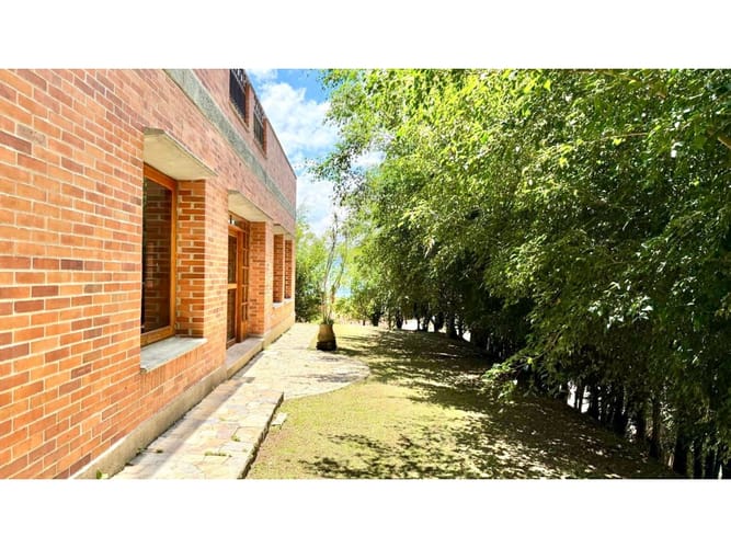 Casa de 3 alcobas en venta en La Calera, Medellín, 579 m² · foto 15 de 24