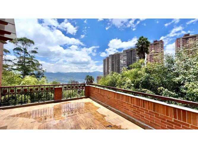 Casa de 3 alcobas en venta en La Calera, Medellín, 579 m² · foto 22 de 24