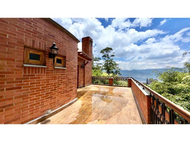 Casa de 3 alcobas en venta en La Calera, Medellín, 579 m² · foto 23 de 24