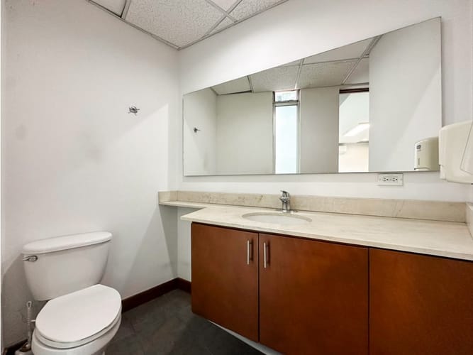 Oficina en arriendo en La Florida, Medellín, 120 m² · foto 10 de 24