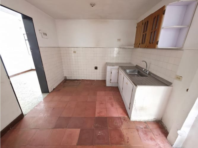 Casa de 3 alcobas en arriendo en Villa Nueva, Medellín, 70 m² · foto 2 de 13