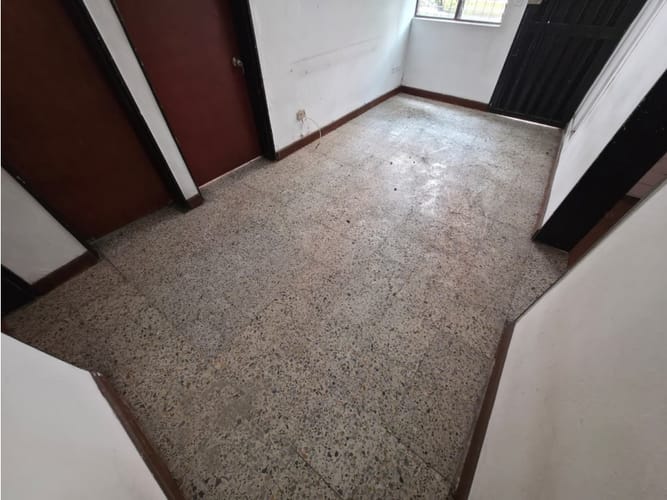 Casa de 3 alcobas en arriendo en Villa Nueva, Medellín, 70 m² · foto 4 de 13