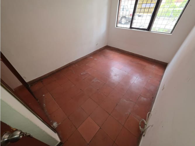 Casa de 3 alcobas en arriendo en Villa Nueva, Medellín, 70 m² · foto 7 de 13