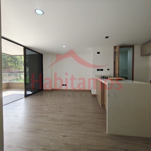 Apartamento en venta en Las Palmas, Medellín · foto 2 de 16
